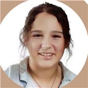 Étudiante en histoire, propose des soutiens des cours du collège.